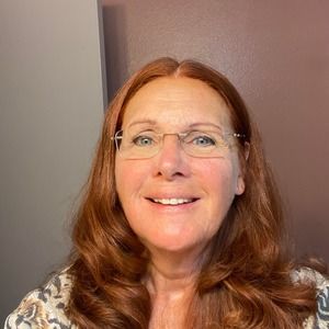 Meet your Posher, Lynne